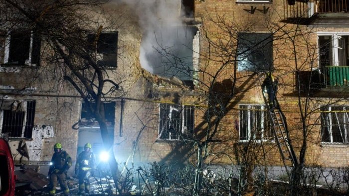 Киевга дрон ҳужуми: камида бир киши ҳалок бўлди, 11 нафар  фуқаро яраланди