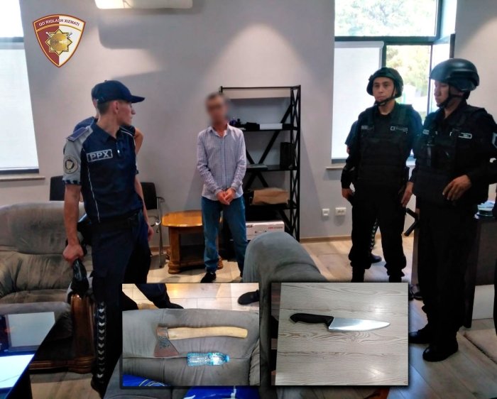 "Oyligimni oshirasizmi, yo‘qmi?": Toshkentda xodim rahbariga bolta bilan tahdid qildi