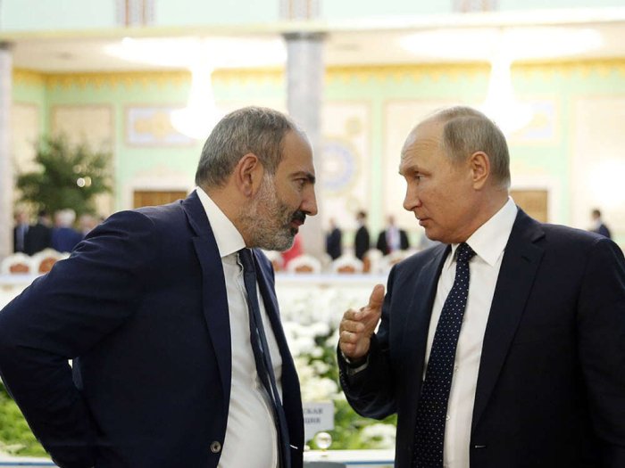 Putin va Pashinyan kelishuvga erishdi: Rossiya qo‘shinlari Armanistonni tark etmoqda