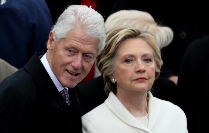  Клинтонлар жуфтлиги Эпштейн иши бўйича кўрсатма беради