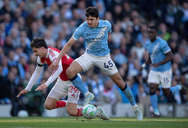 Гвардиола голда Ҳусановни айблади