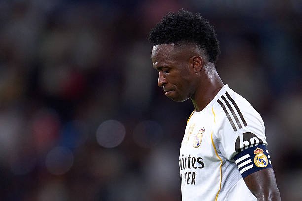 "Реал" ёки трансфер: Винисиус танлов қилди