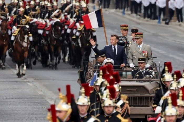 Франция Европанинг сиёсий ва ҳарбий марказига айланиши мумкин