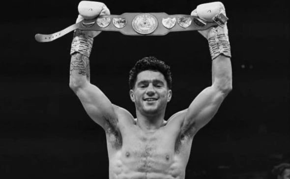 Ирландиялик боксчи чемпионлик жангида мағлуб бўлганидан бир ҳафта ўтиб вафот этди