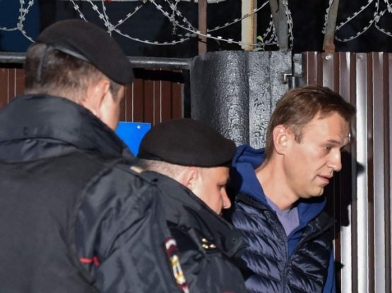 Rossiyada Navalniyni qo‘llab-quvvatlagan mitingda 100 dan ortiq odam hibsga olindi