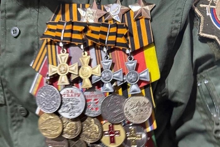 Rossiyada soxta mukofotlarga ega bo‘lgan "Maxsus Harbiy Operasiya qahramonlari" paydo bo‘ldi