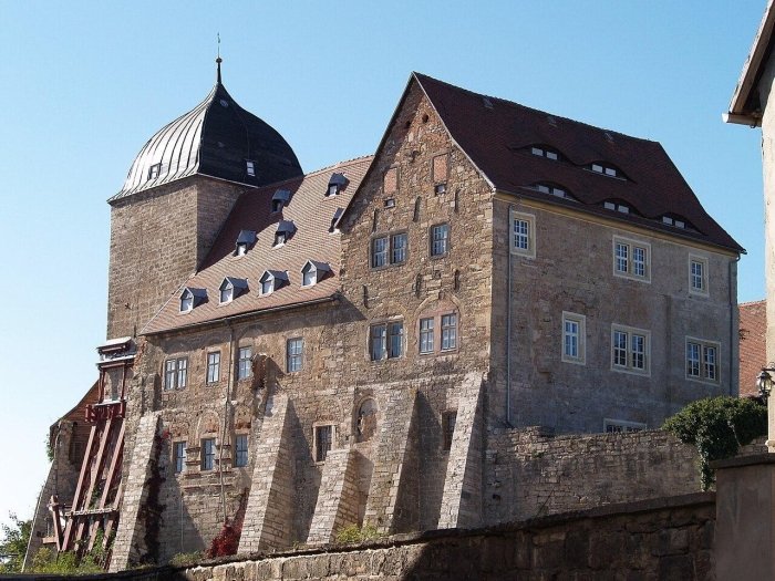 Germaniyada yong‘in XII asrga oid qasrga zarar yetkazdi