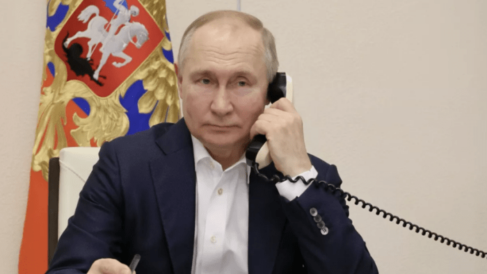 Путин 14 май куни кечқурун бир нечта телефон суҳбатларини ўтказади Путин 14 май куни кечқурун бир нечта телефон суҳбатларини ўтказади