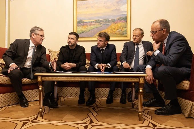 АҚШ "ҳам сиз билан, ҳам биз билан ўйнаяпти" - Мерц