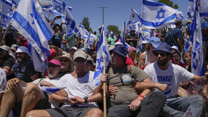 Исроил Олий суди суд ислоҳоти тўғрисидаги қонунни блокламаслигини айтди