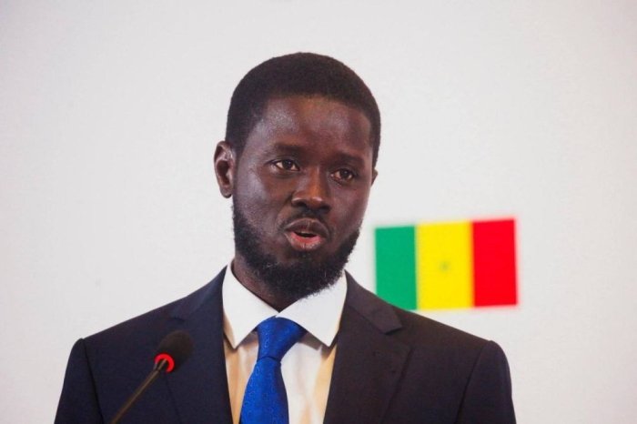«Франциянинг Сенегални тарк этиш вақти келди» — Сенегал янги президенти Бассироу Диомае Фае