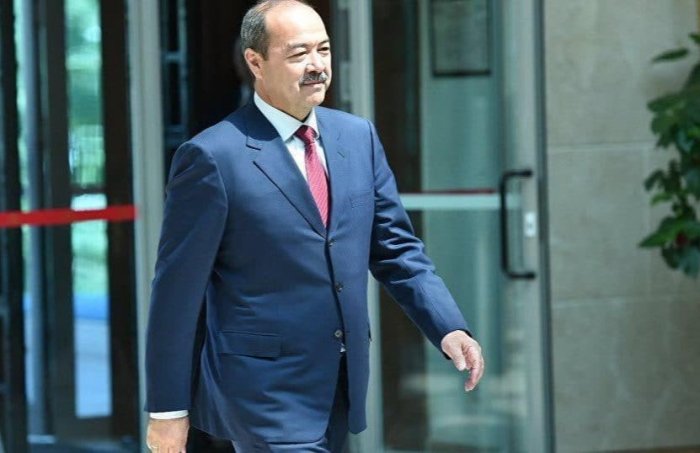 Бош вазир қандай тайинланади ва ишдан олинади?