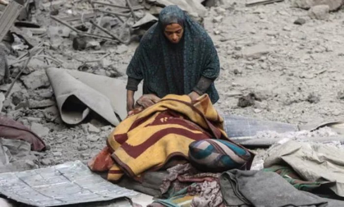 Эронда 1300 нафардан ортиқ тинч аҳоли ҳалок бўлди