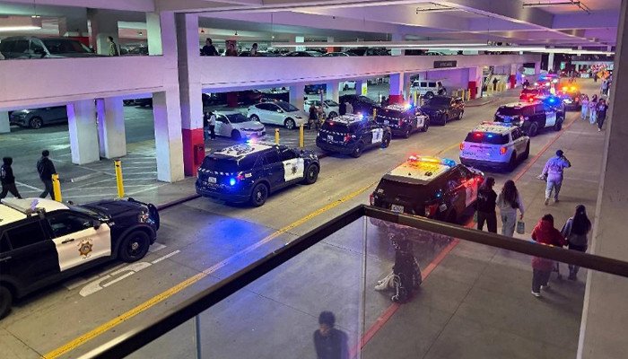 AQShdagi savdo markazida otishma yuz berdi