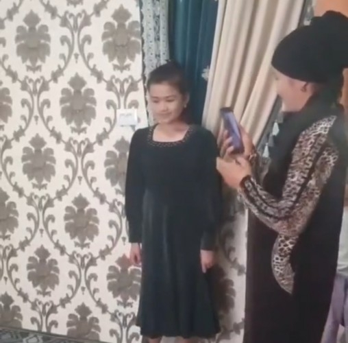 uydagi xunuk yalangoch ayollar