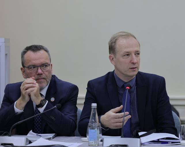 Ўзбекистонда ер бозори ривожланяпти Ўзбекистонда ер бозори ривожланяпти