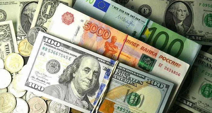 Евро курси кескин, доллар ва рубль ҳам бироз кўтарилди Евро курси кескин, доллар ва рубль ҳам бироз кўтарилди