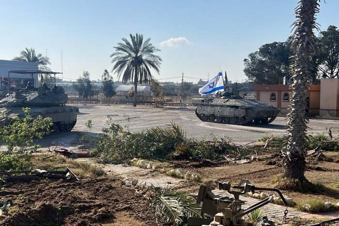 Isroil tanklari Rafahning sharqiy qismiga kirdi