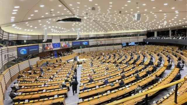 Туркияда Европа Парламентининг икки томонлама стандартларига қарши танқидлар кучайди