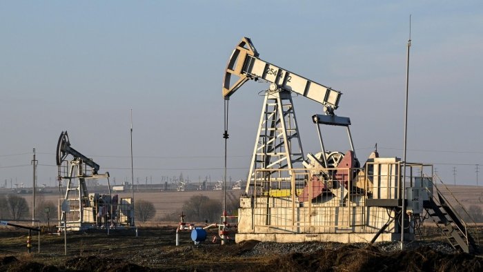 Россия Хитойга нефть етказиб беришни 2,5 млн тоннага оширади! Новакдан расмий баёнот