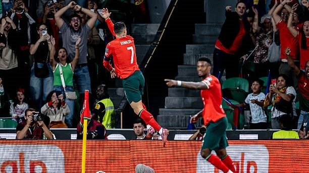 40 ёшли Роналду янги жаҳон рекордини ўрнатди