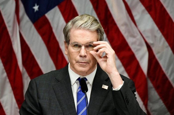 АҚШ Венесуэладан санкцияларнинг бир қисмини олиб ташлайди