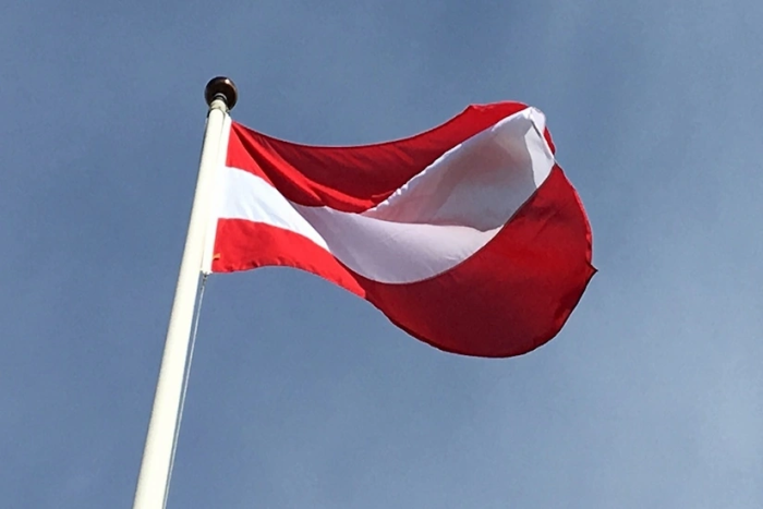 Avstriya betarafligicha qoladi va NATOga kirmaydi