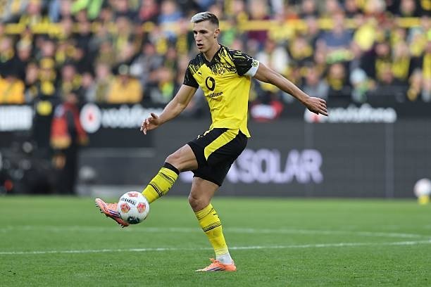 "Real"  va "Barselona" germaniyalik futbolchi uchun kurashadi