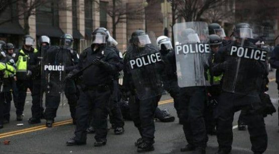 АҚШ: 15 йилда энг камида 140 нафар бола полициячилар томонидан ўлдирилди