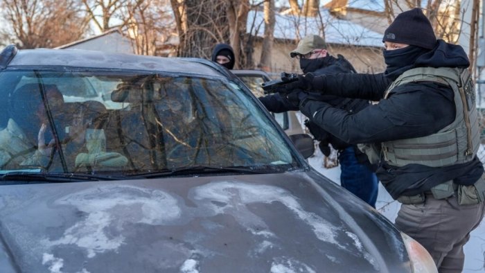 Трамп маъмурияти Миннесотадан 700 нафар иммиграция офицерини дарҳол олиб чиқишни эълон қилди