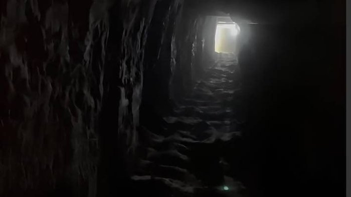 Қозоғистон-Ўзбекистон чегарасида контрабандачиларга тегишли бўлган 310 метр узунликдаги ер ости туннели аниқланди