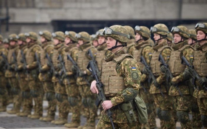 G‘arb Ukrainaga 4-5 ta harbiy brigada yuborishni muhokama qilmoqda