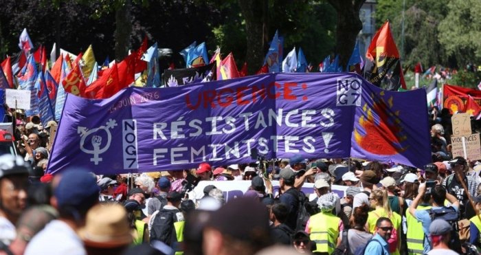 Женевада G7 саммитига қарши минглаб одамлар намойишга чиқди