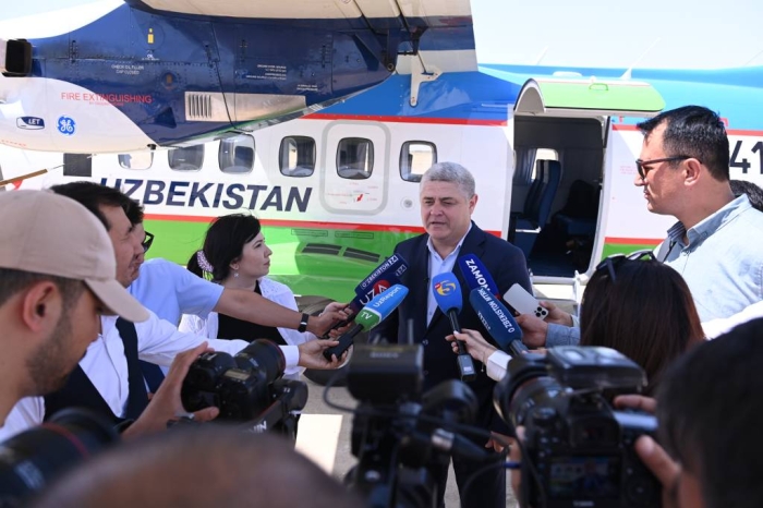 Zominda qurilayotgan yangi aerodromga Toshkentdan ilk samolyot parvozi amalga oshirildi