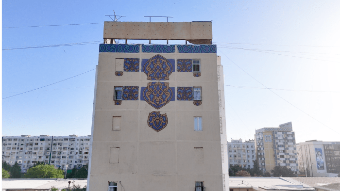Toshkentga san’at qaytmoqda: shaharda uchta noyob mozaika yuzasi tozalandi