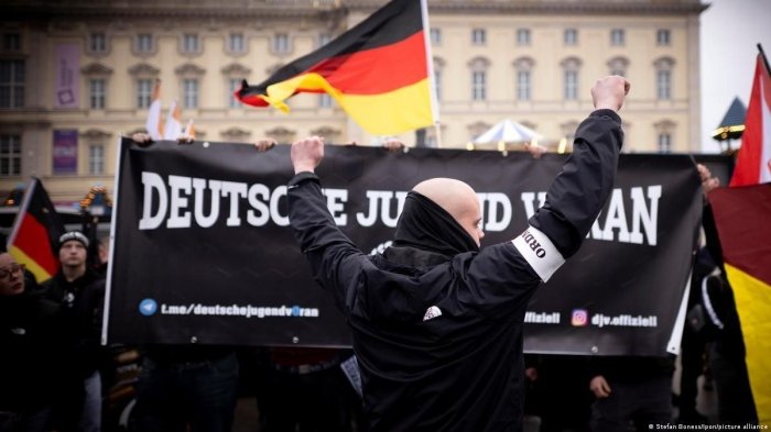 Germaniya sharqida o‘ng qanot "Die Heimat" partiyasi vakili YEIga qarshi bo‘lishiga qaramay, "Evropa bo‘yicha vakil" etib saylandi