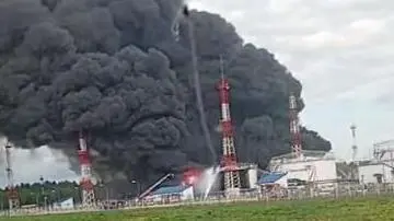Москва ва атрофидаги ҳудудга йирик дрон ҳужуми: уч киши ҳалок бўлди