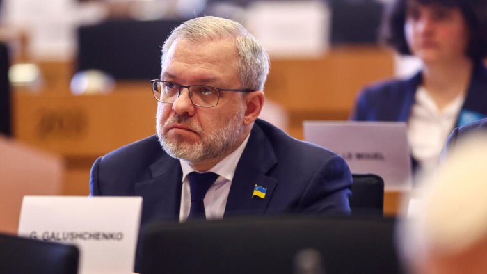 Украинанинг собиқ энергетика вазири пул ювишда айбланмоқда