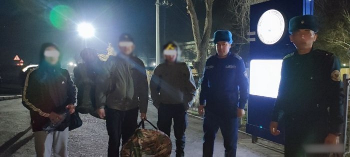 Zominda tog‘ga chiqqan uch kishi adashib qoldi