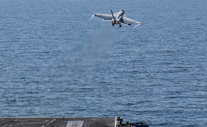 АҚШ ҳарбийлари 155 дан ортиқ Эрон кемалари йўқ қилди