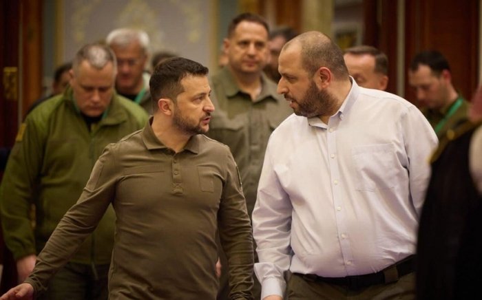Зеленский Россия билан музокараларда Украина делегациясига ким раҳбарлик қилишини маълум қилди