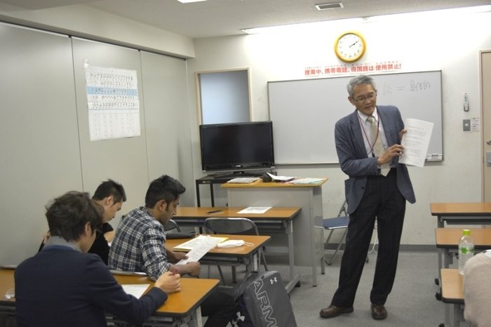 Япония хусусий университетларининг ҳар учинчисига ёпилиш хавф солмоқда