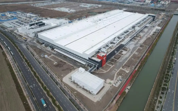 Tesla Шанхайда энергия сақлаш мегафабрикасини ишга туширади