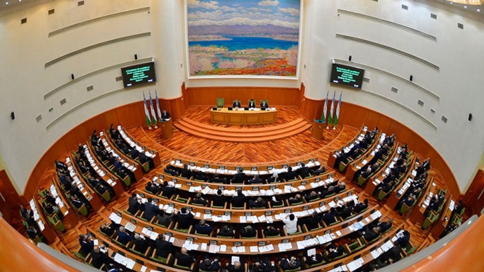 Parlament Qoraqalpog‘istonda favqulodda holat joriy etilishini tasdiqladi