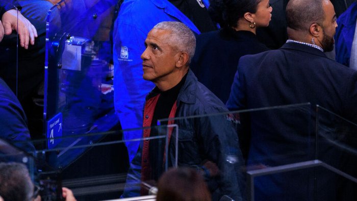 АҚШда Обама маъмуриятига қарши тергов бошланди