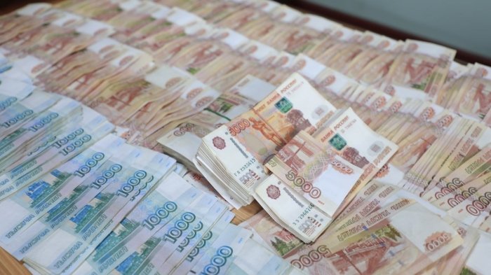 Андижонда чет-эл валюта маблағларини яшириб олиб чиқиш операцияси фош этилди