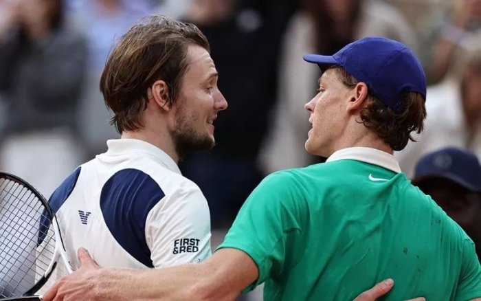 Qozoq tennischisi dunyoning birinchi raketkasini yutib qo‘ydi