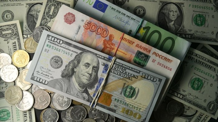 Доллар – 53 сўм, евро – 100 сўмга пасайди: Янгиланган курслар билан танишинг Доллар – 53 сўм, евро – 100 сўмга пасайди: Янгиланган курслар билан танишинг