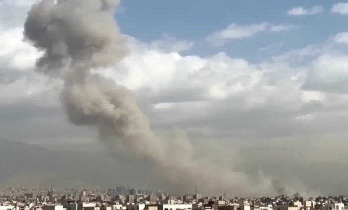 Eron AQShning Bahrayn va Iroqdagi bazalariga zarba berdi