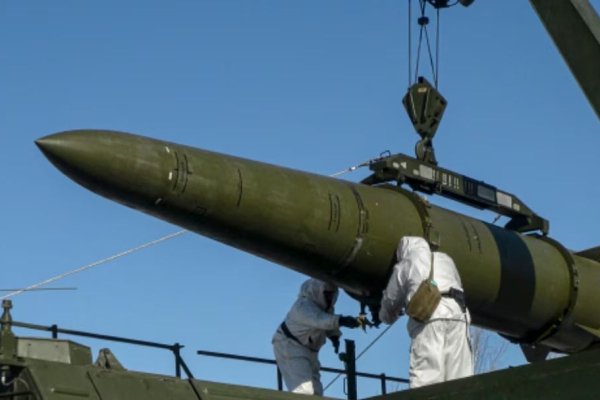 Buyuk Britaniya Ukrainaga atom bombasi yaratishda yordam berishi mumkin Buyuk Britaniya Ukrainaga atom bombasi yaratishda yordam berishi mumkin